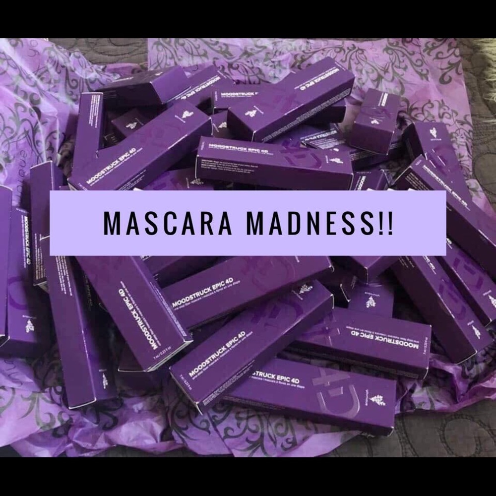 Younique 4D Mascara - NIB
